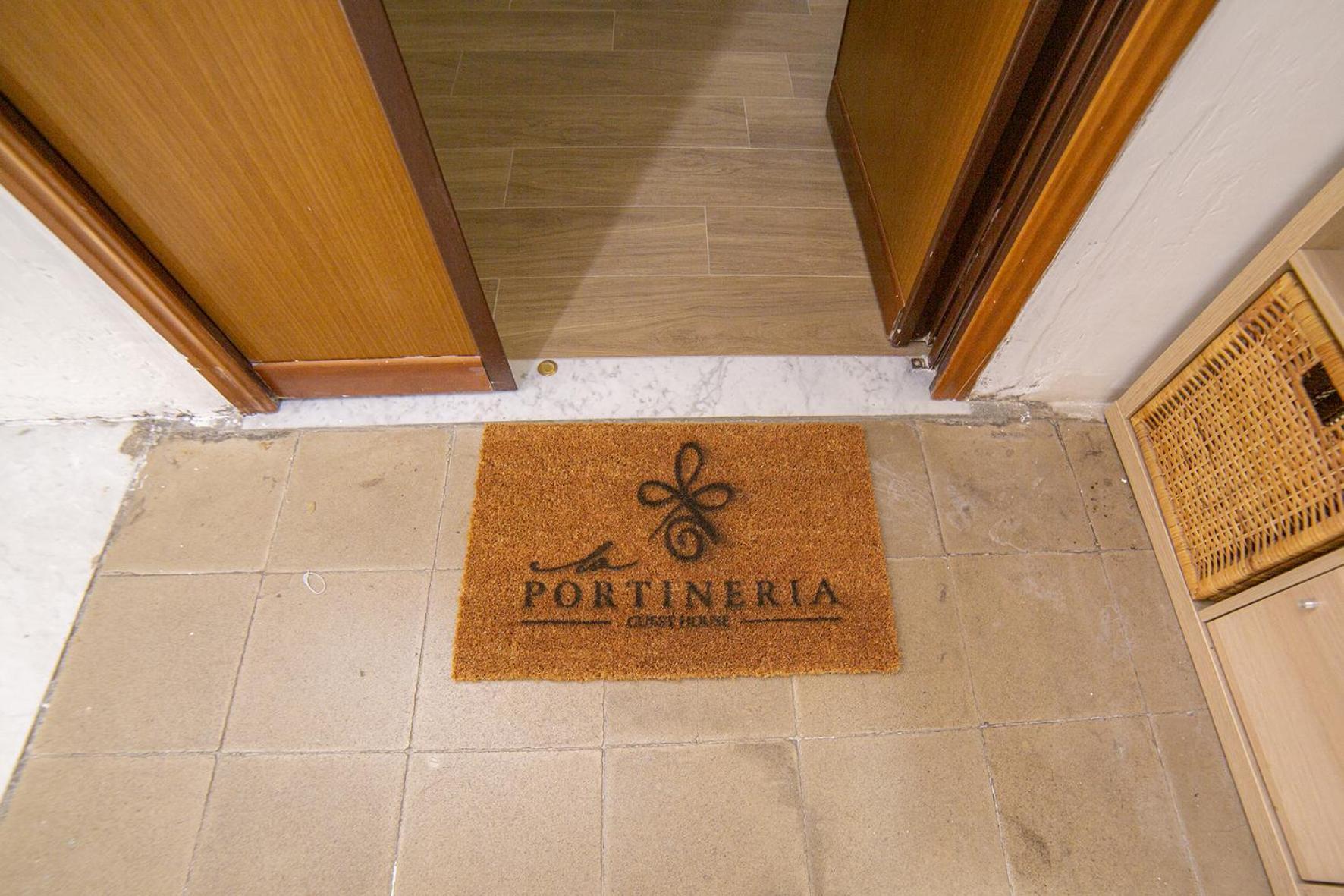 La Portineria Guest House Бари Екстериор снимка